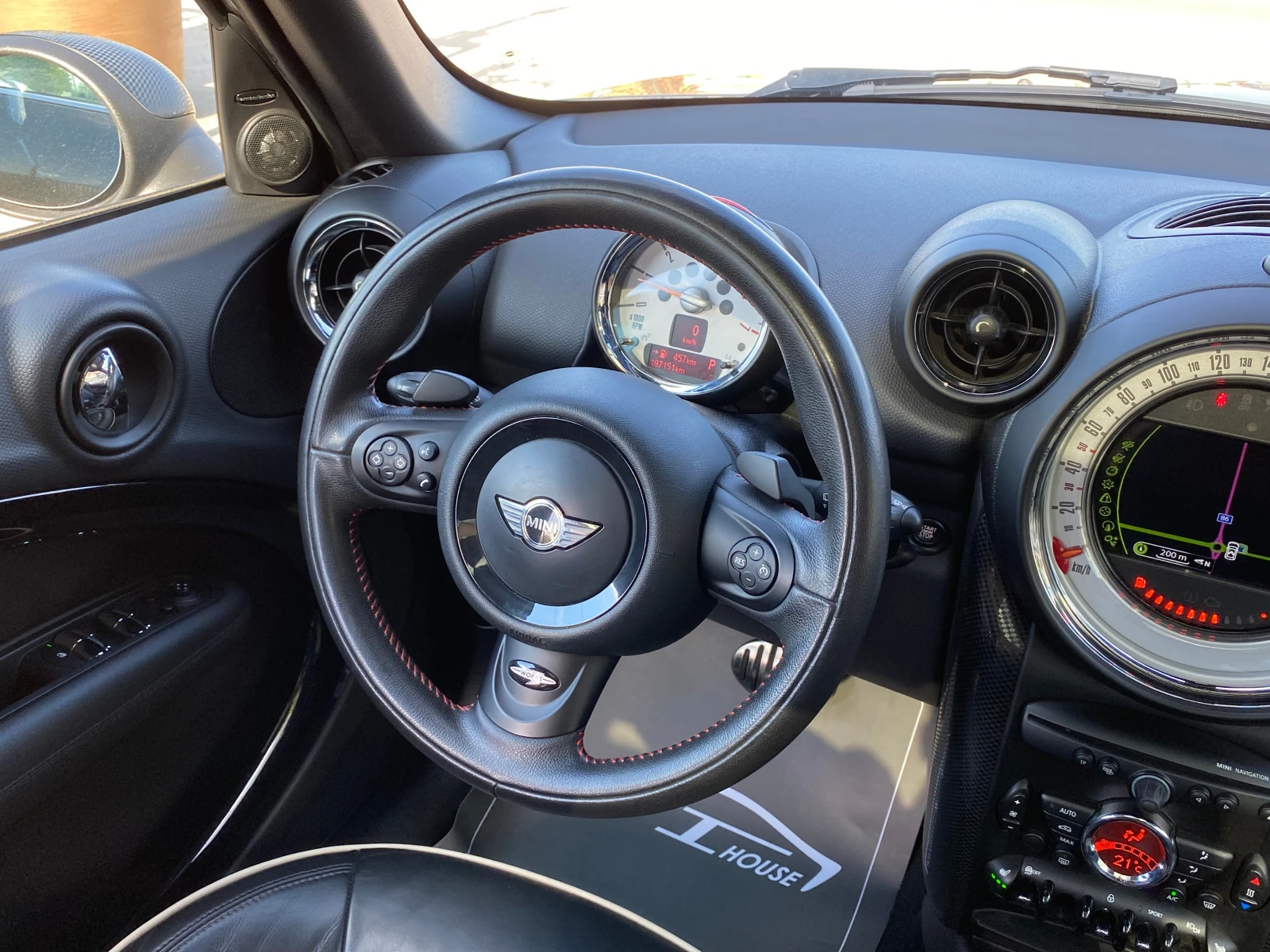 Mini Countryman SD* John Cooper Works* Key GO* Pano* Harman/Kardon, снимка 13 - Автомобили и джипове - 54428733