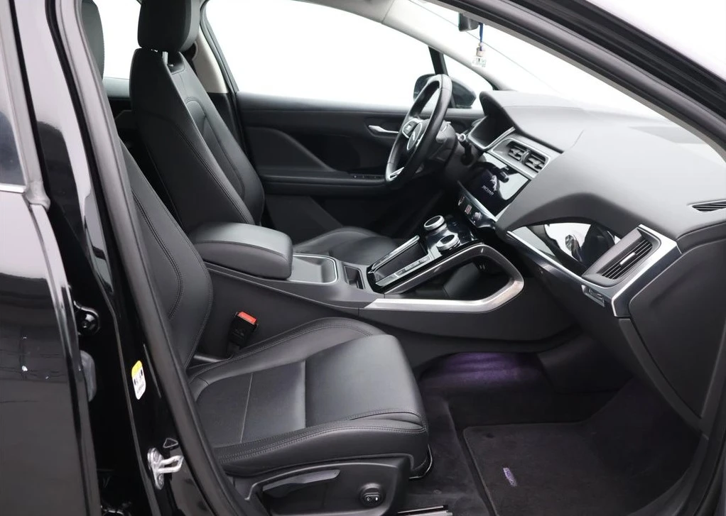 Jaguar I-Pace EV400 AWD, снимка 7 - Автомобили и джипове - 54779491