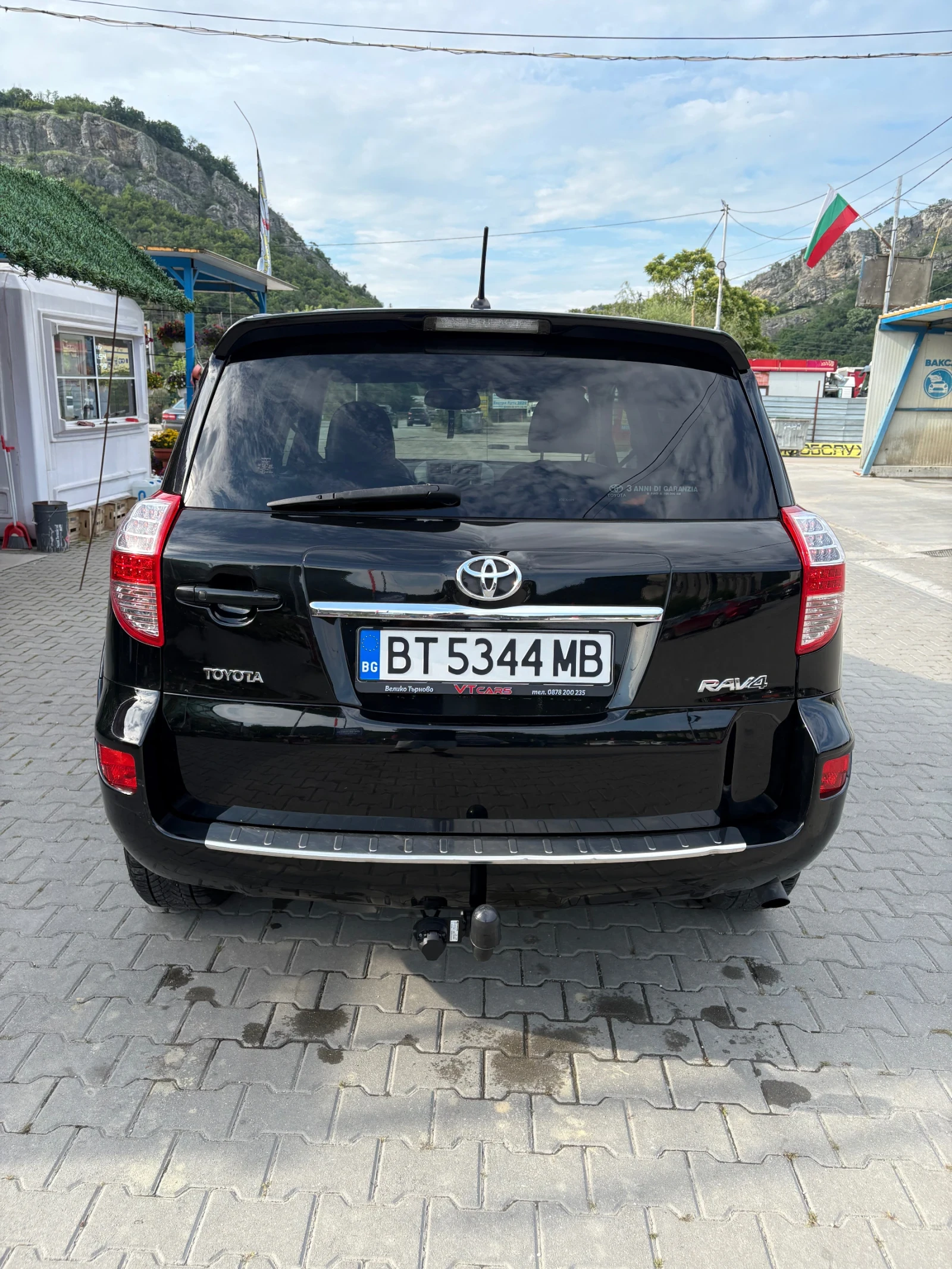 Toyota Rav4 2.2 150k, снимка 3 - Автомобили и джипове - 54858252