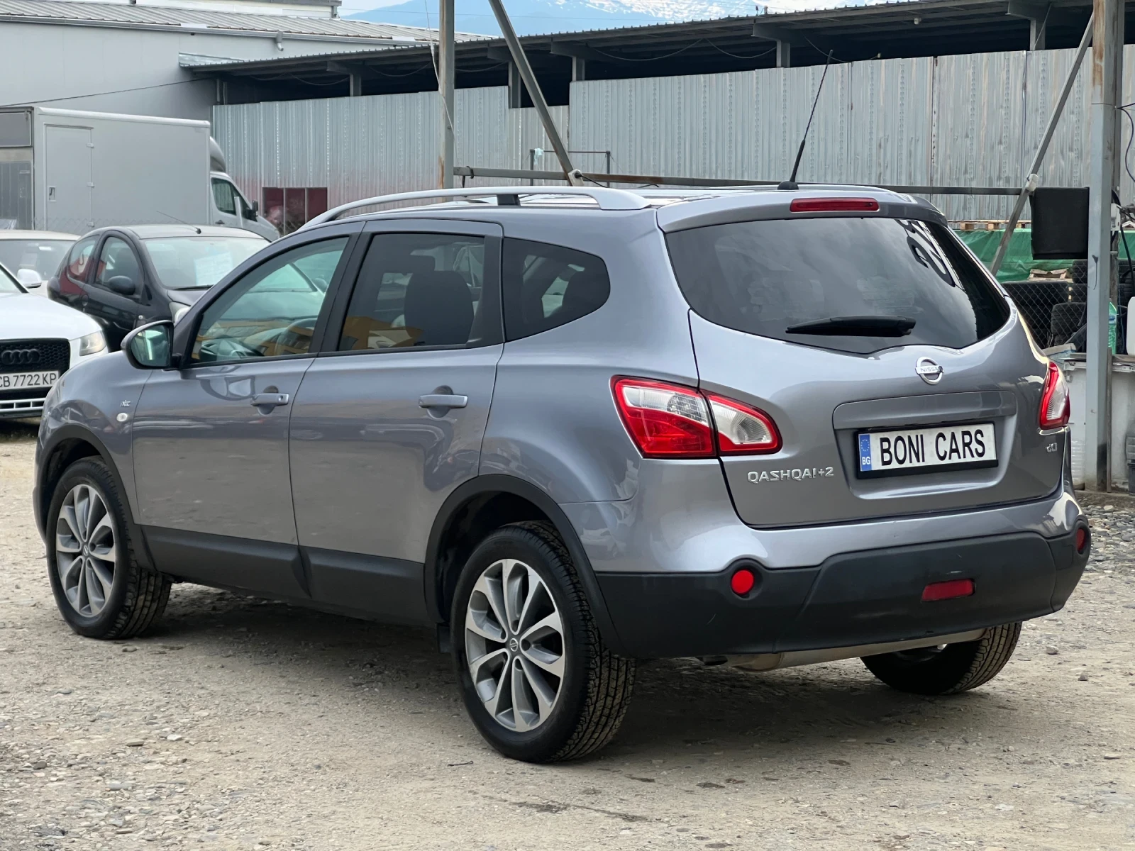 Nissan Qashqai + 2 Facelift 2.0dCi-150к.с./ Камера/ Панорама/Нави, снимка 6 - Автомобили и джипове - 54867896