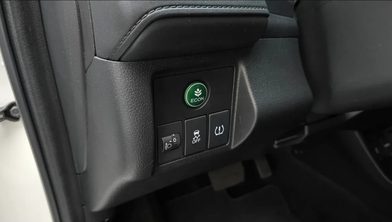 Honda Hr-v 1.8 Бензин, снимка 10 - Автомобили и джипове - 54958240