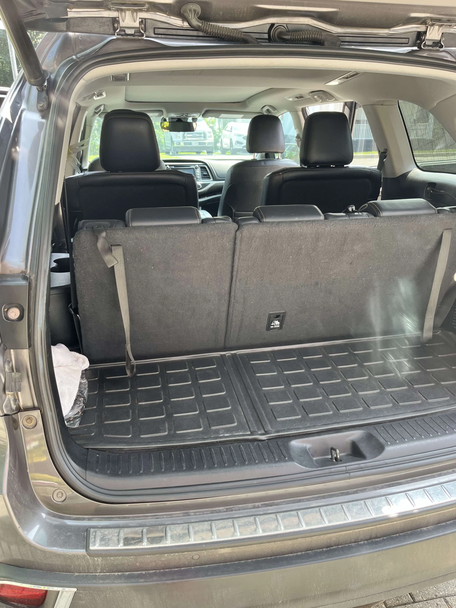Toyota Highlander 4X4, Hybrid Limited, АВТОКРЕДИТ, снимка 4 - Автомобили и джипове - 55937190