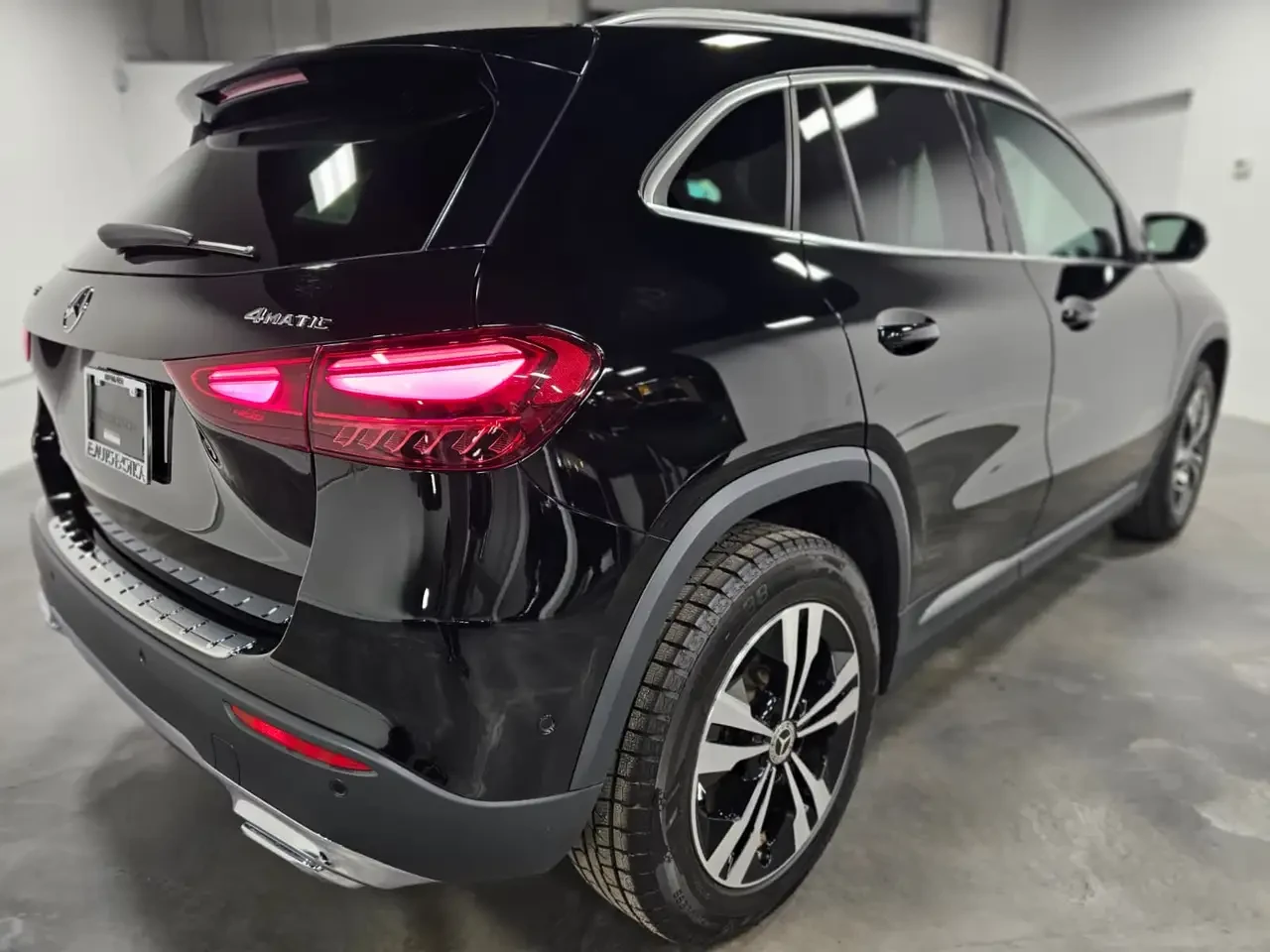 Mercedes-Benz GLA, снимка 4 - Автомобили и джипове - 56183864