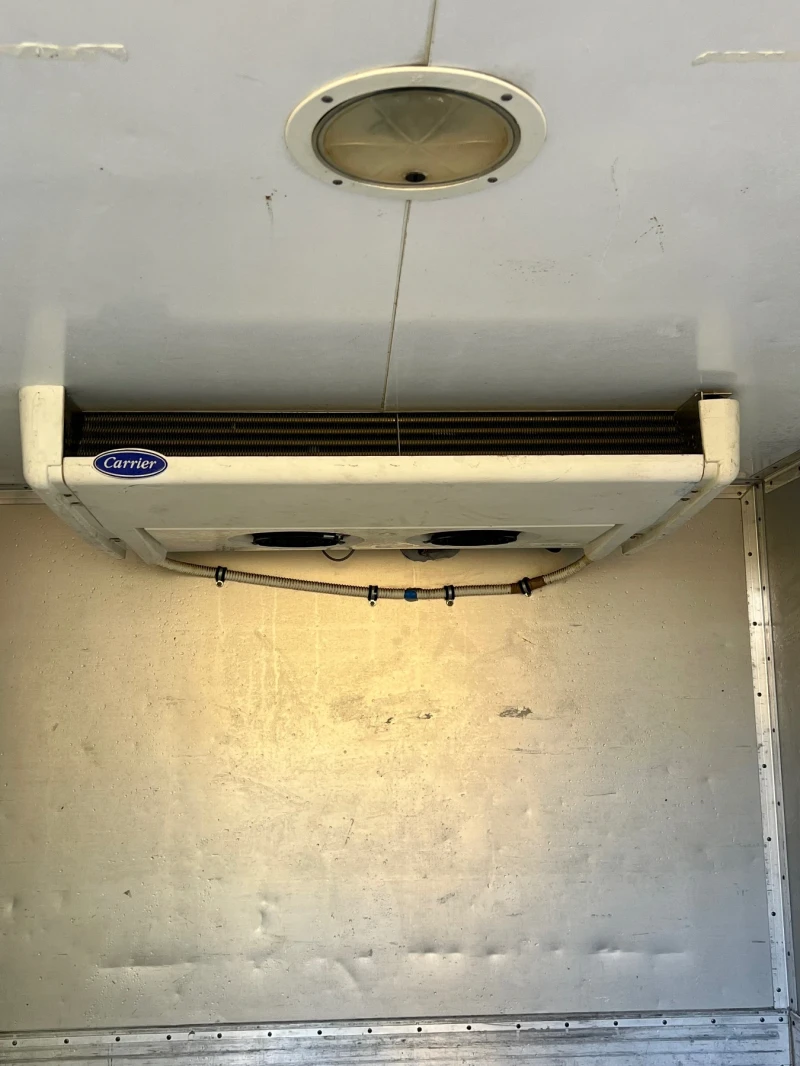 VW T5 Хладилен, снимка 4 - Бусове и автобуси - 52764497