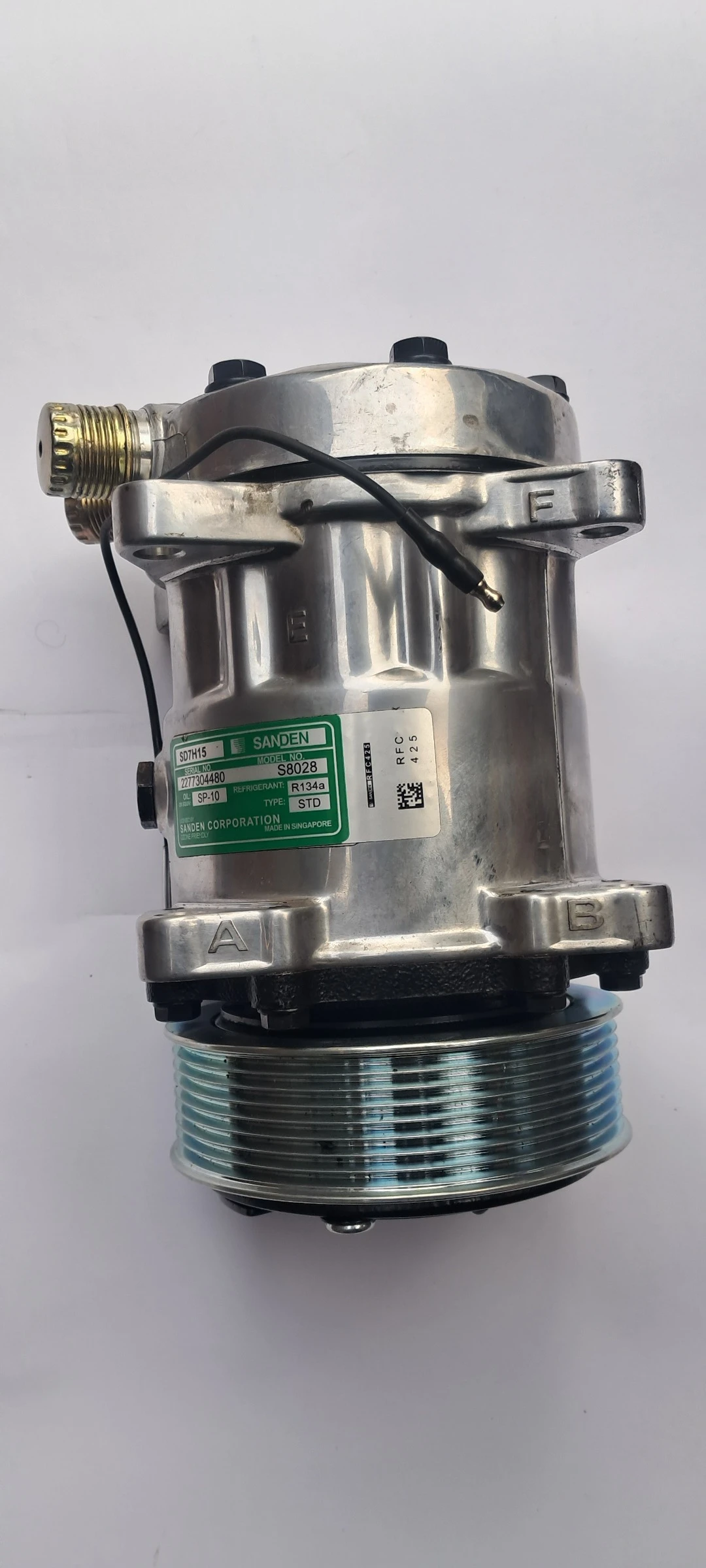 Компресор за климатик за Мерцедес Спринтер.,Iveco daily.MB Sprinter Air condition compresor, снимка 9 - Части - 53990042