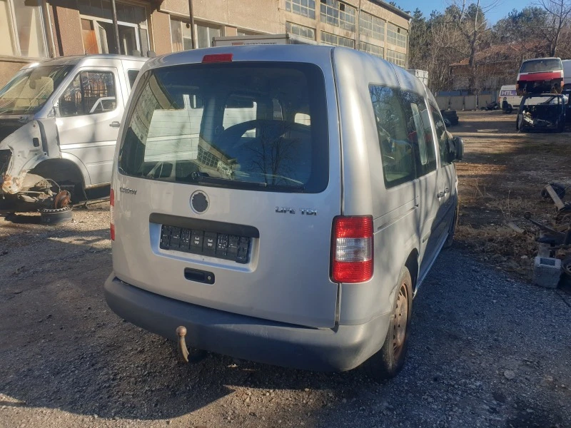 VW Caddy 1.9 TDI 105 PS, снимка 4 - Автомобили и джипове - 43569901