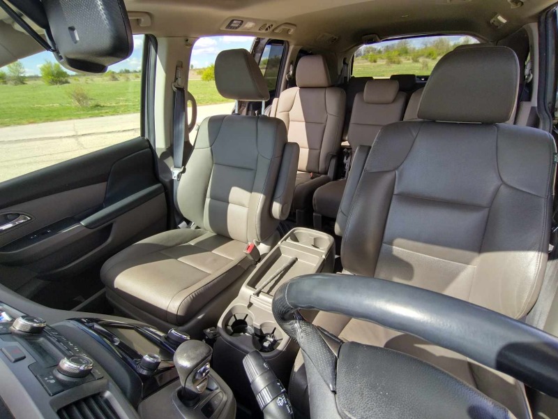 Honda Odyssey, снимка 14 - Автомобили и джипове - 45227480