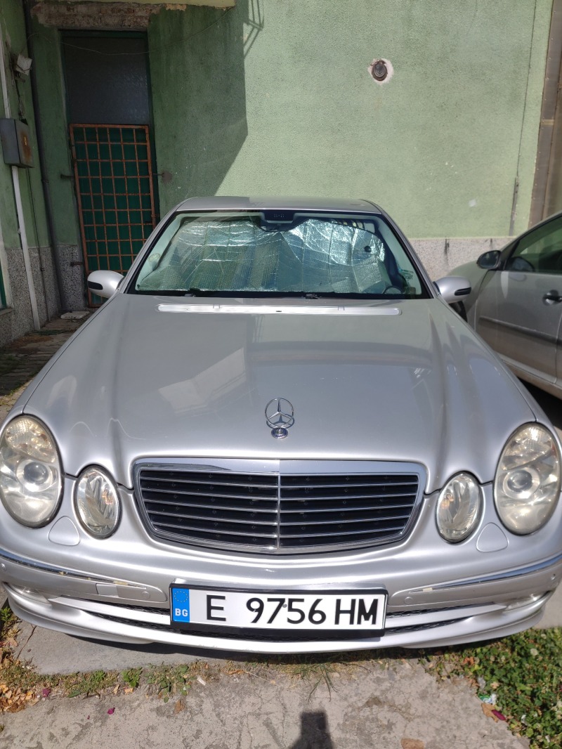 Mercedes-Benz E 270 2:7 CDI, снимка 4 - Автомобили и джипове - 46166713