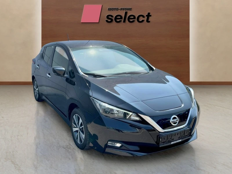 Nissan Leaf  40KWH, снимка 3 - Автомобили и джипове - 46420446