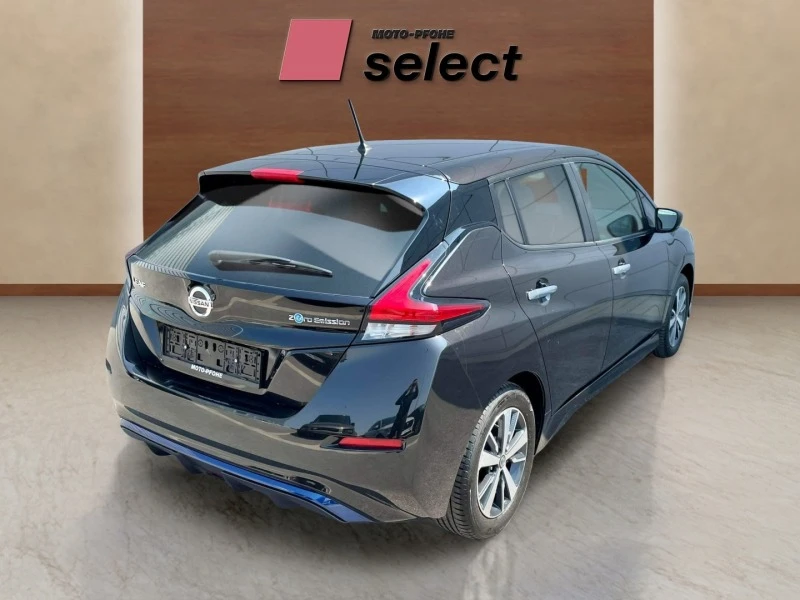 Nissan Leaf  40KWH, снимка 4 - Автомобили и джипове - 46420446