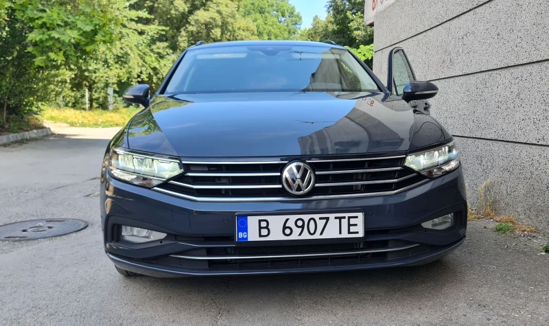 VW Passat Facelift 2.0TDI 190кс., снимка 1 - Автомобили и джипове - 47452158