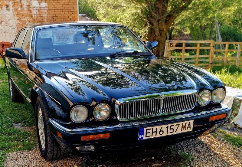 Jaguar Xj, снимка 1 - Автомобили и джипове - 48697779