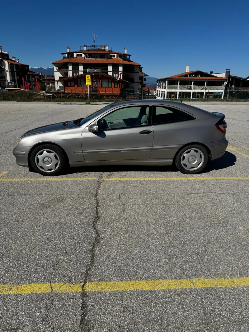 Mercedes-Benz C 220 Sport coupe, снимка 2 - Автомобили и джипове - 52067454