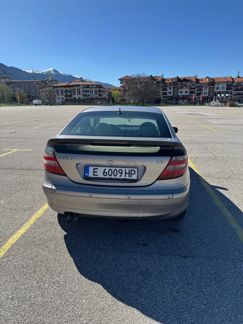 Mercedes-Benz C 220 Sport coupe, снимка 3 - Автомобили и джипове - 52067454