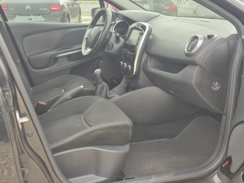 Renault Clio 1.5DCI NAVI, снимка 7 - Автомобили и джипове - 51837226