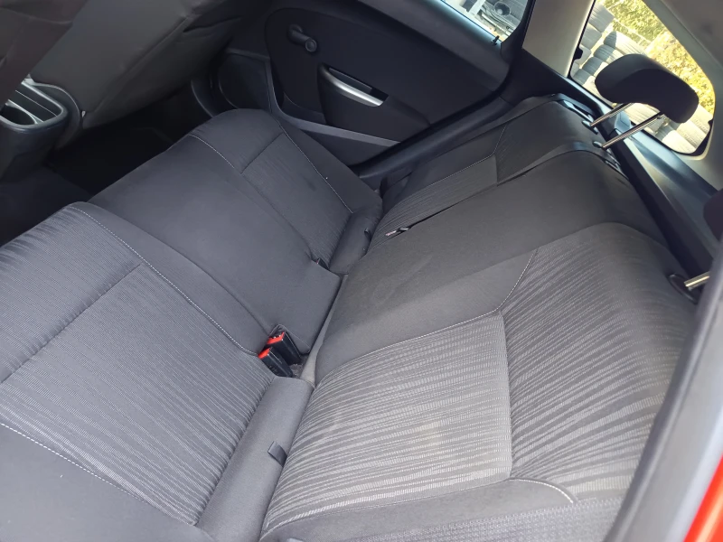 Opel Astra 1.7CDTI, снимка 14 - Автомобили и джипове - 52065895