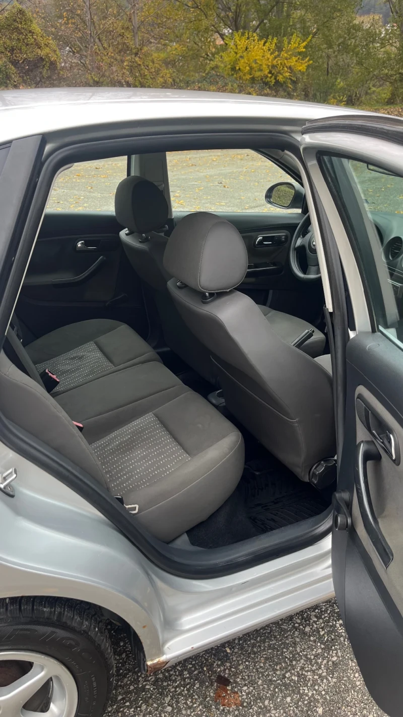 Seat Cordoba, снимка 11 - Автомобили и джипове - 52332340