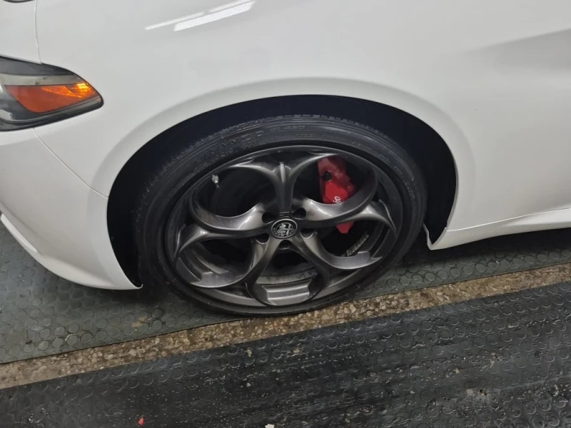Alfa Romeo Giulia * TI SPORT * CARFAX * , снимка 6 - Автомобили и джипове - 52814358
