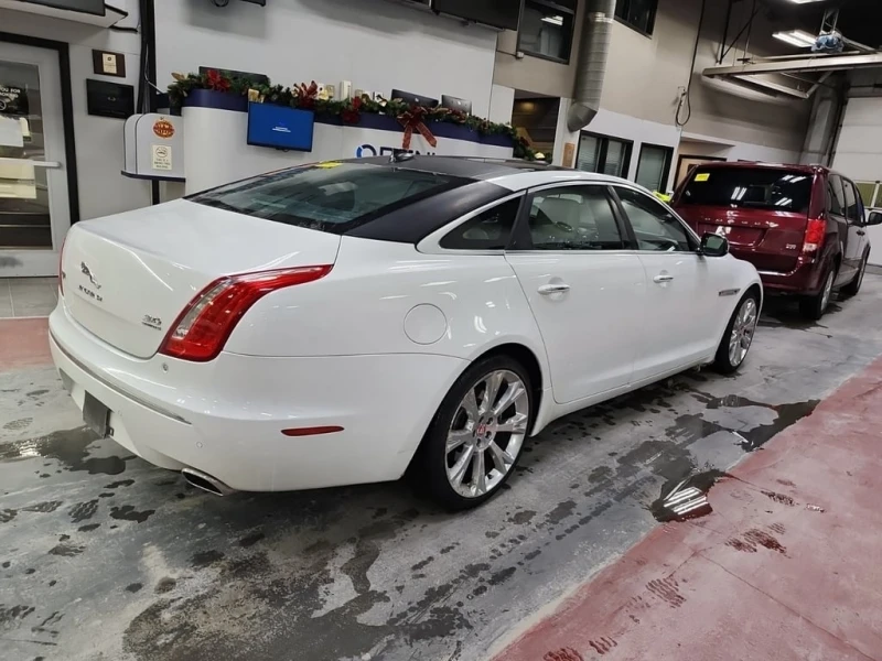 Jaguar Xj * 4dr Sdn XJL Portfolio AWD * CARFAX * ЦЕНА ДО БГ, снимка 4 - Автомобили и джипове - 52906269