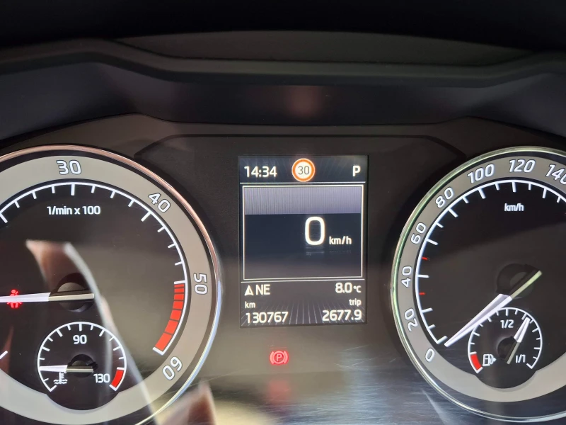 Skoda Superb L&K, снимка 11 - Автомобили и джипове - 53411093