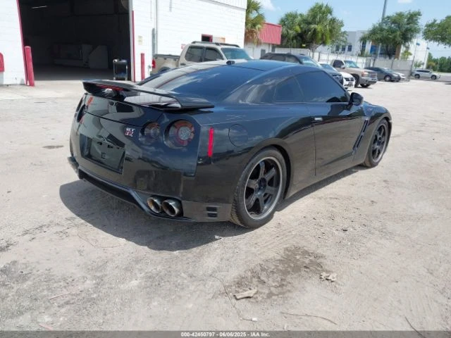 Nissan Gt-r * PREMIUM* * АвтоКредит*  - изображение 4