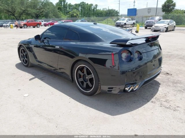 Nissan Gt-r * PREMIUM* * АвтоКредит*  - изображение 3