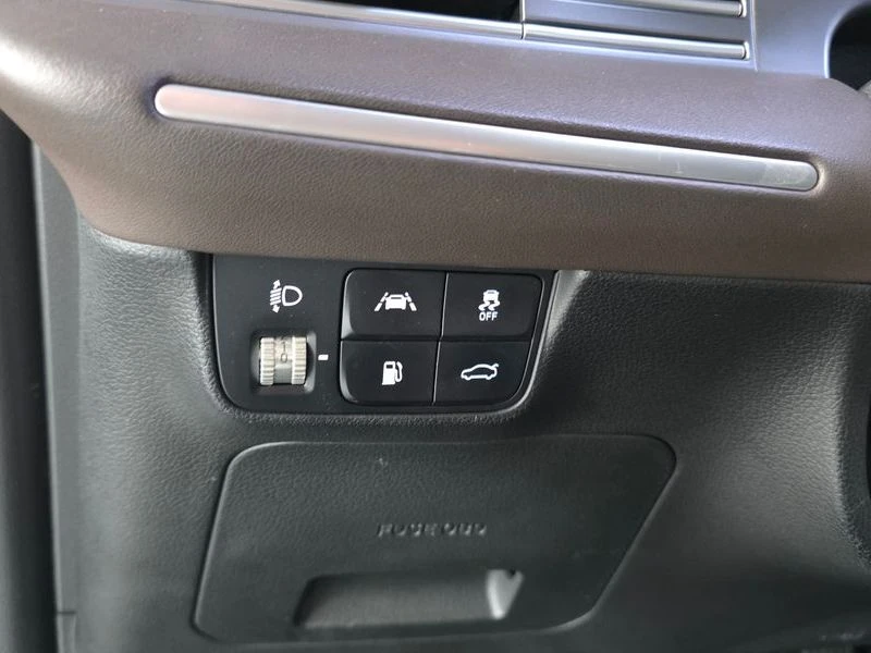 Hyundai Grandeur 3.3 Automatic, снимка 9 - Автомобили и джипове - 55656114