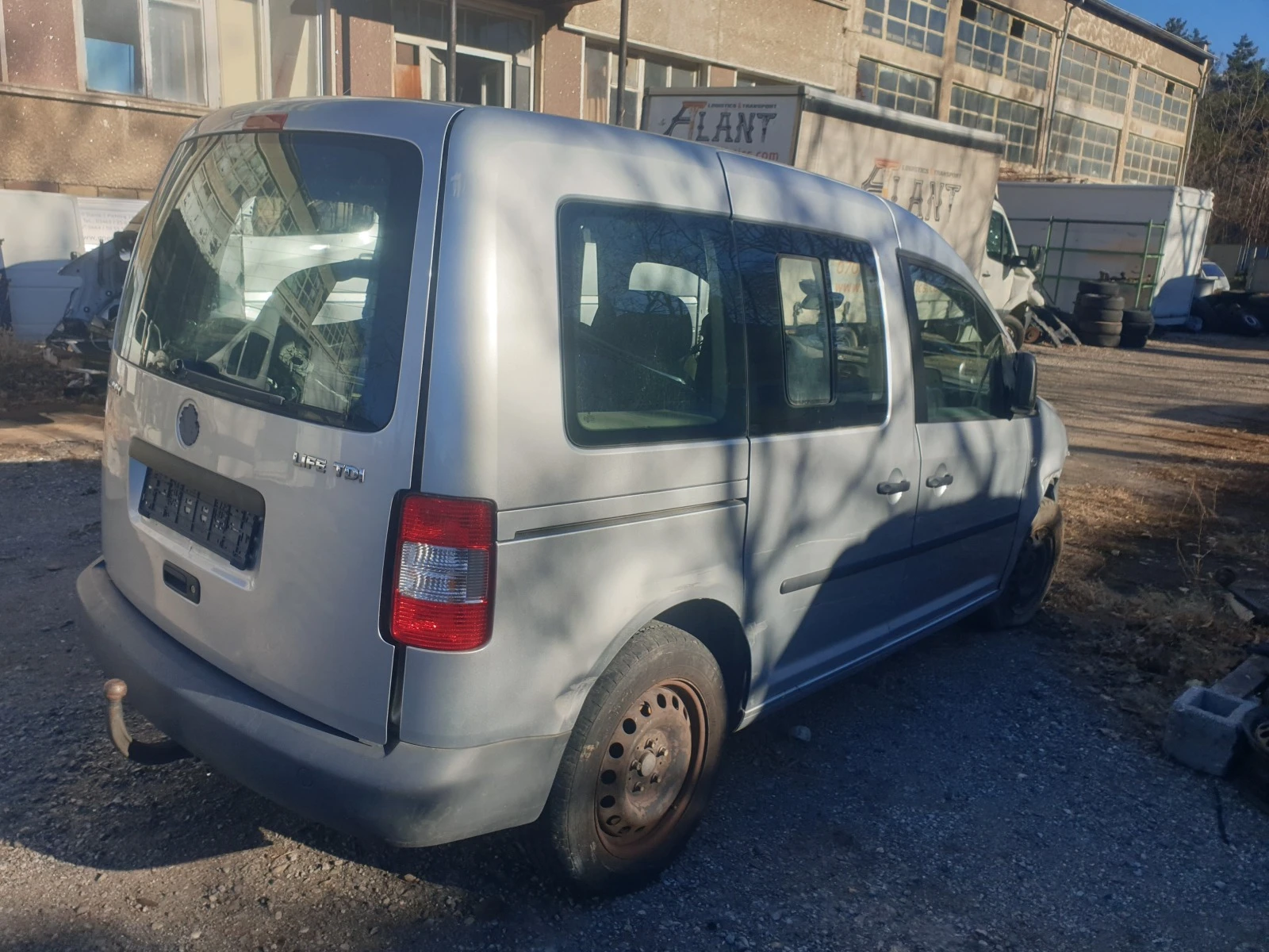 VW Caddy 1.9 TDI 105 PS - изображение 3