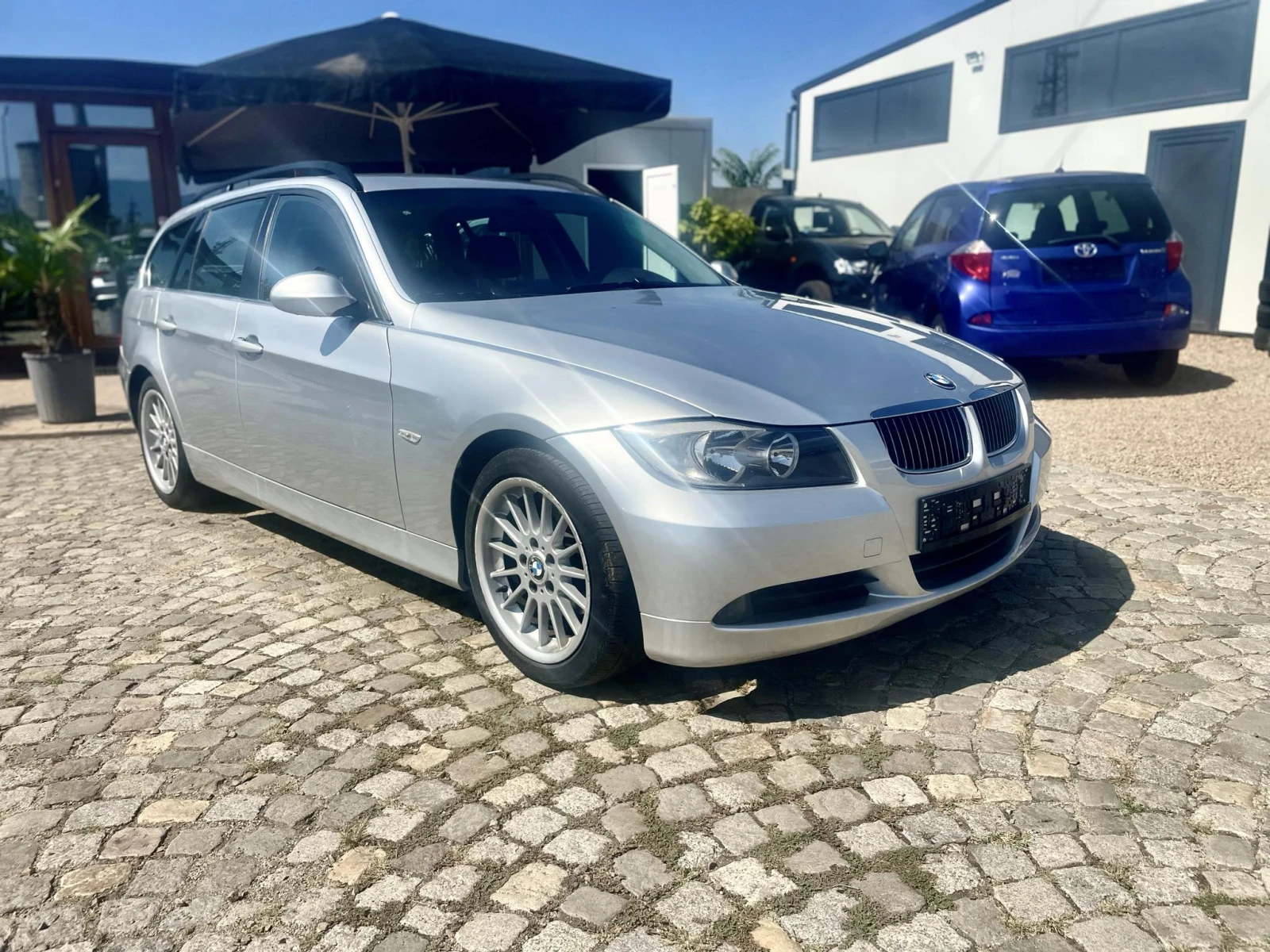 BMW 325 2.5 AVTOMAT - изображение 7