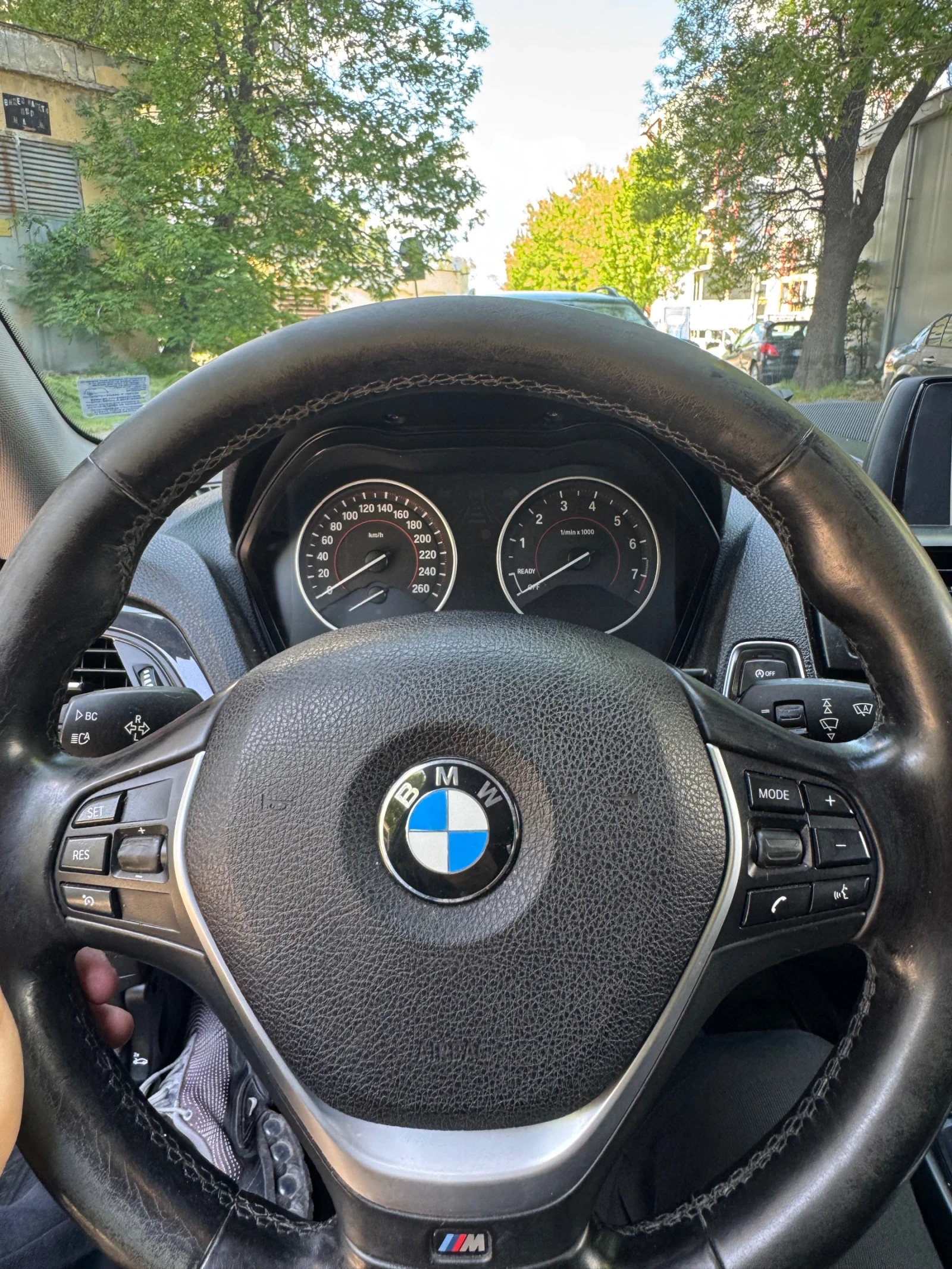 BMW 118  - изображение 8