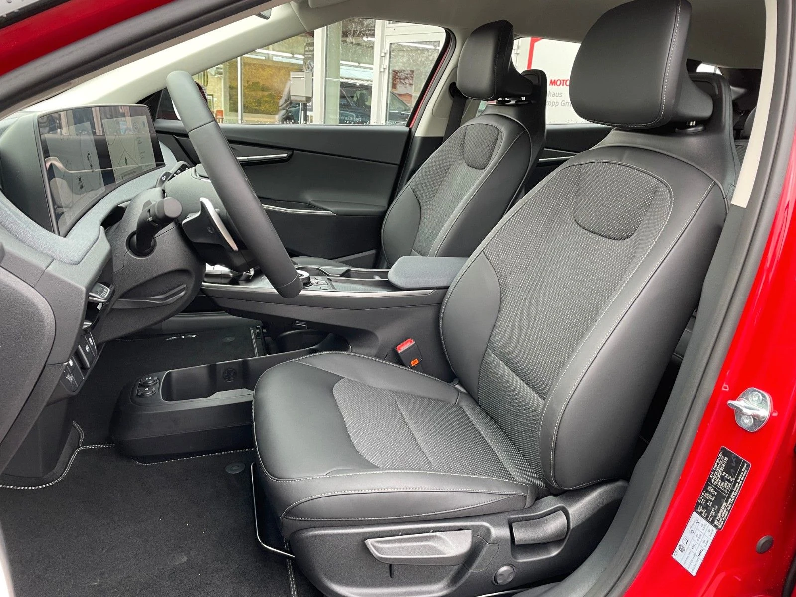 Kia EV6 170HP/NAVI/CAM/LED/AMBI/KLESS/CARPLAY/353v | Mobile.bg   12