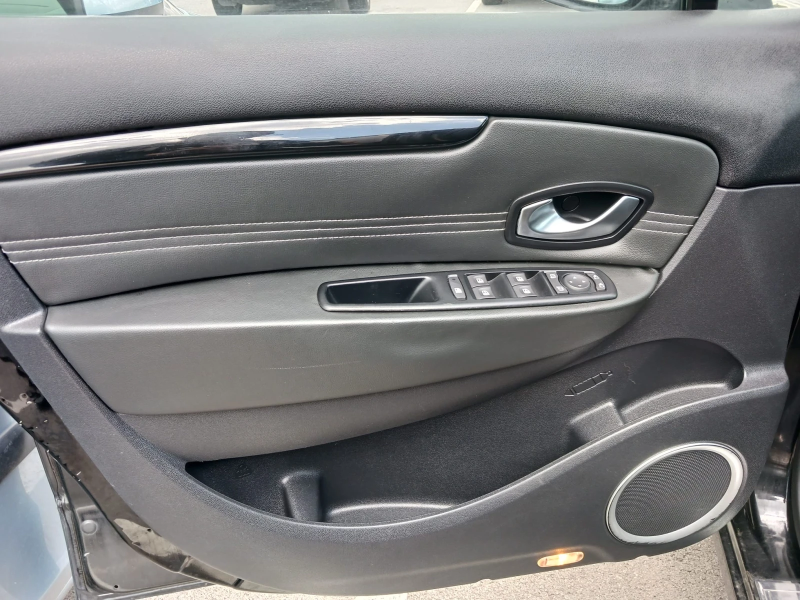 Renault Scenic 1.5 dci  | Mobile.bg — изображение 14