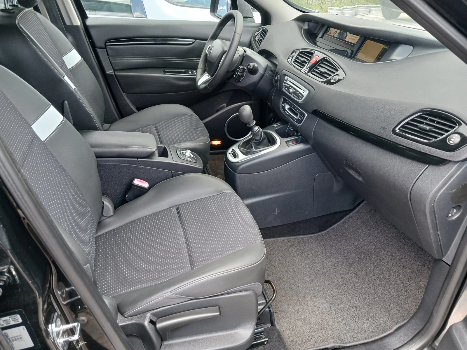 Renault Scenic 1.5 dci  - изображение 9