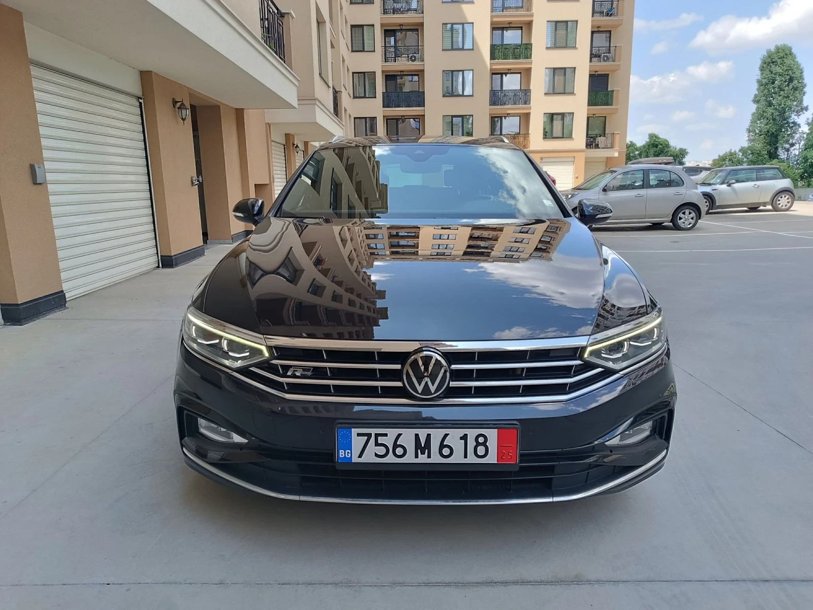VW Passat RLine, IQ Light, Digital, Камера, Сервизна История - изображение 5