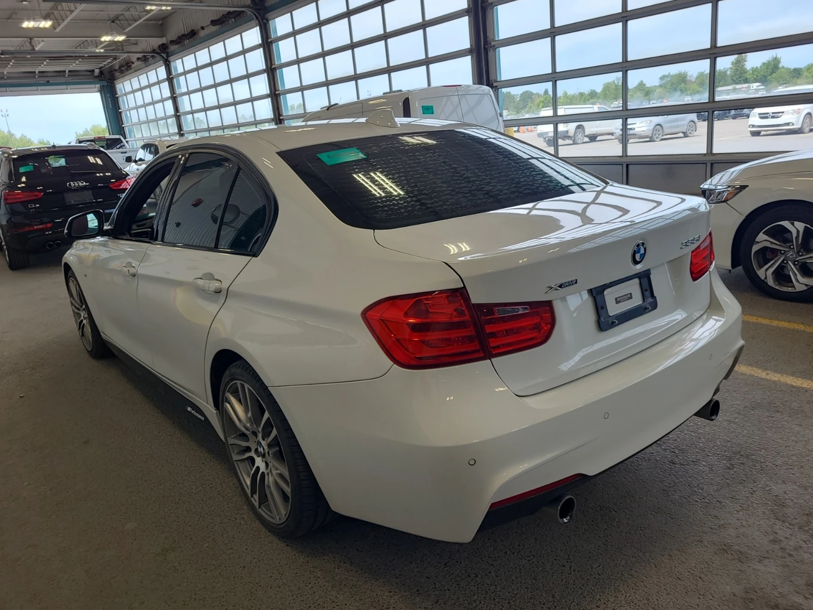 BMW 335 * XDRIVE* * АвтоКредит*  - изображение 4
