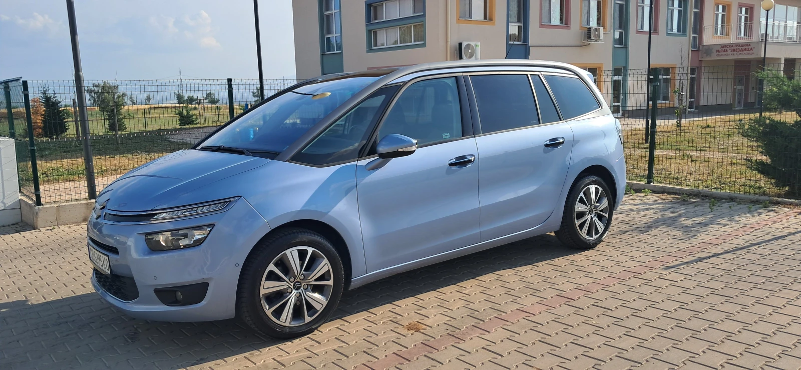 Citroen Grand C4 Picasso 1.2 Т - изображение 4