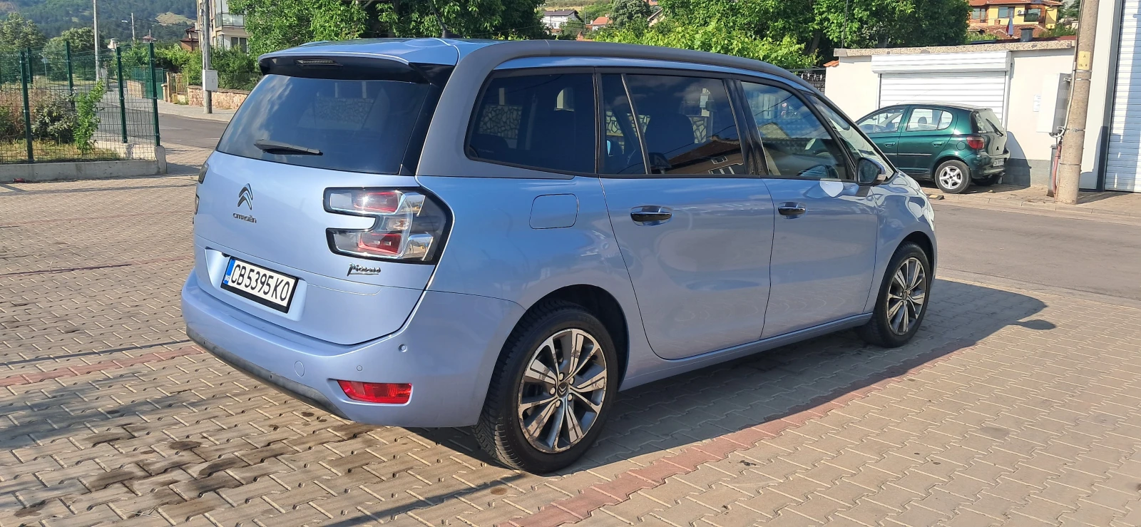 Citroen Grand C4 Picasso 1.2 Т - изображение 2