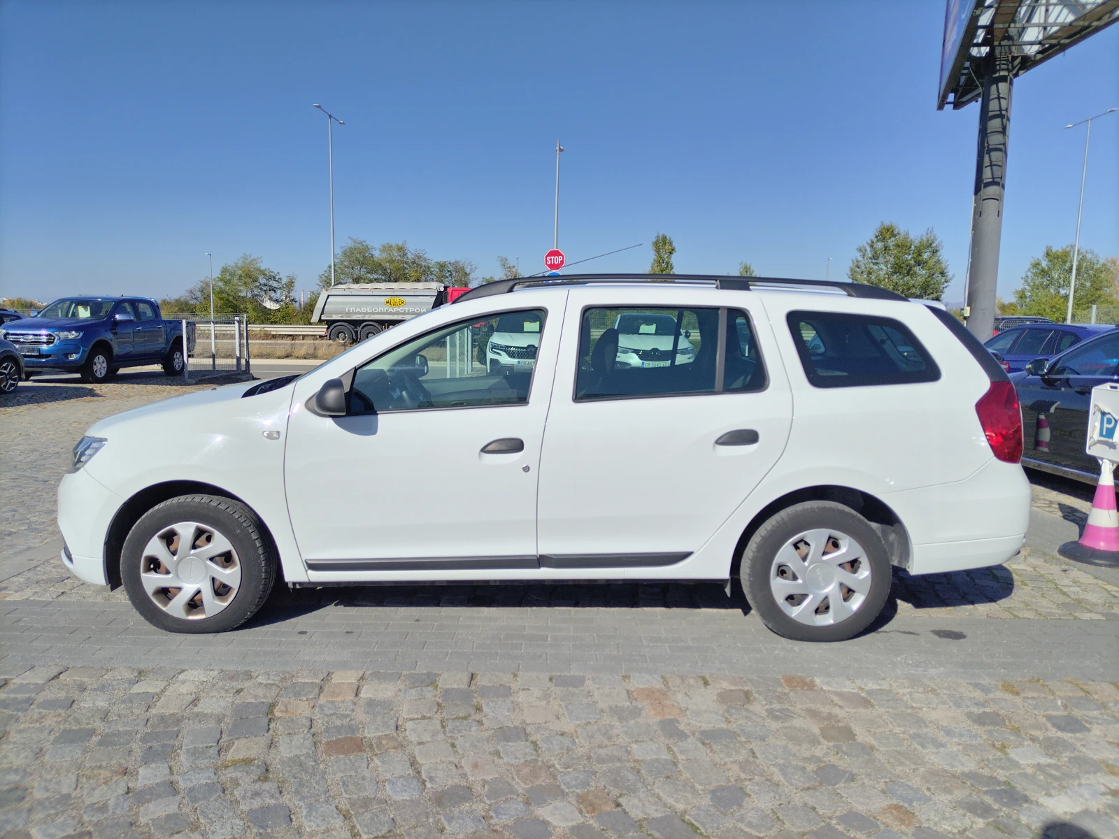 Dacia Logan 1.0sCe/73к.с./Ambiance - изображение 4