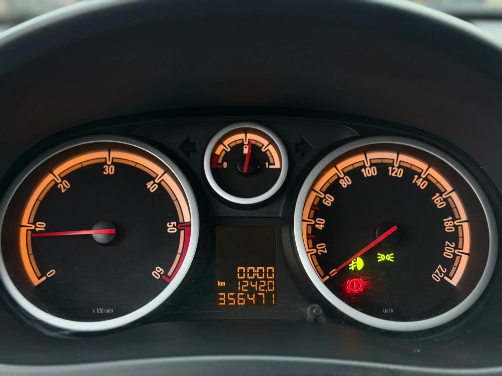 Opel Corsa 1.3 CDTI 90 �.�. | Mobile.bg � ����������� 9