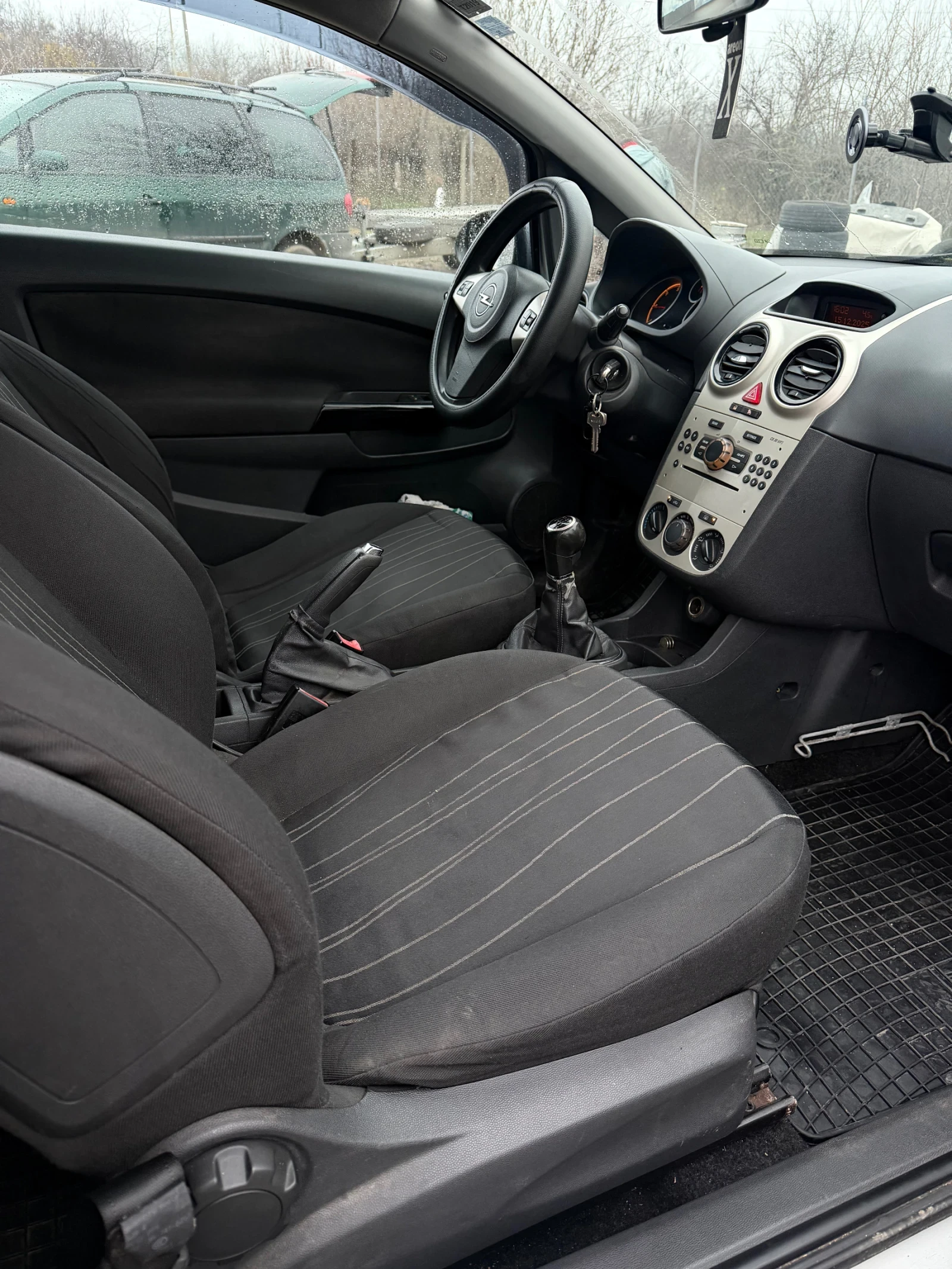 Opel Corsa 1.3 CDTI 90 �.�. | Mobile.bg � ����������� 6