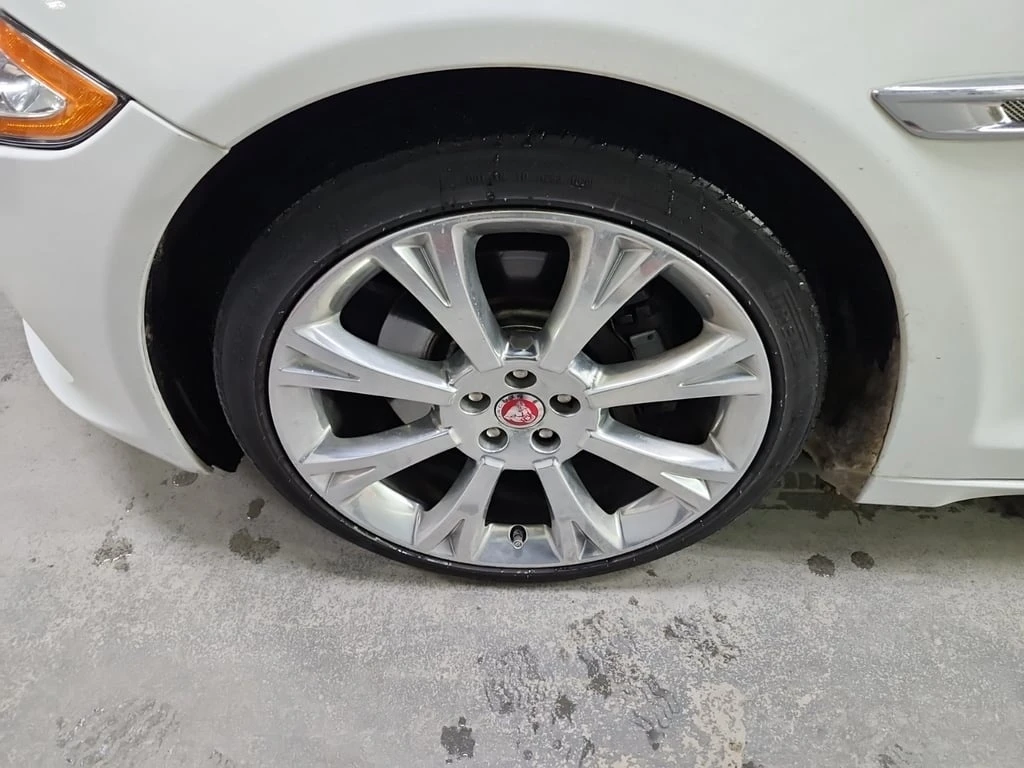 Jaguar Xj * 4dr Sdn XJL Portfolio AWD * CARFAX * ���� �� �� | Mobile.bg � ����������� 6