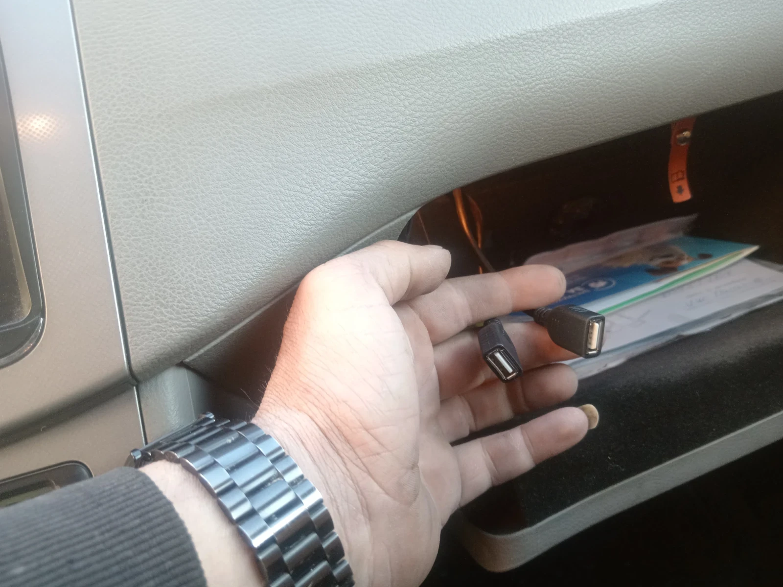 VW Passat B6 - изображение 10