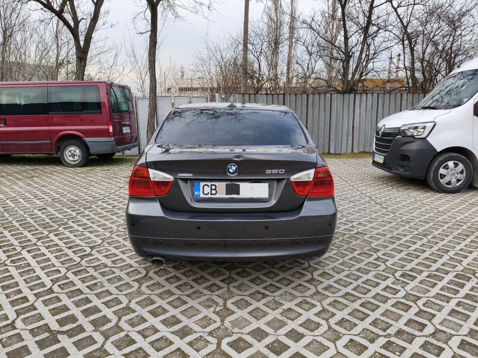 BMW 320  - изображение 4