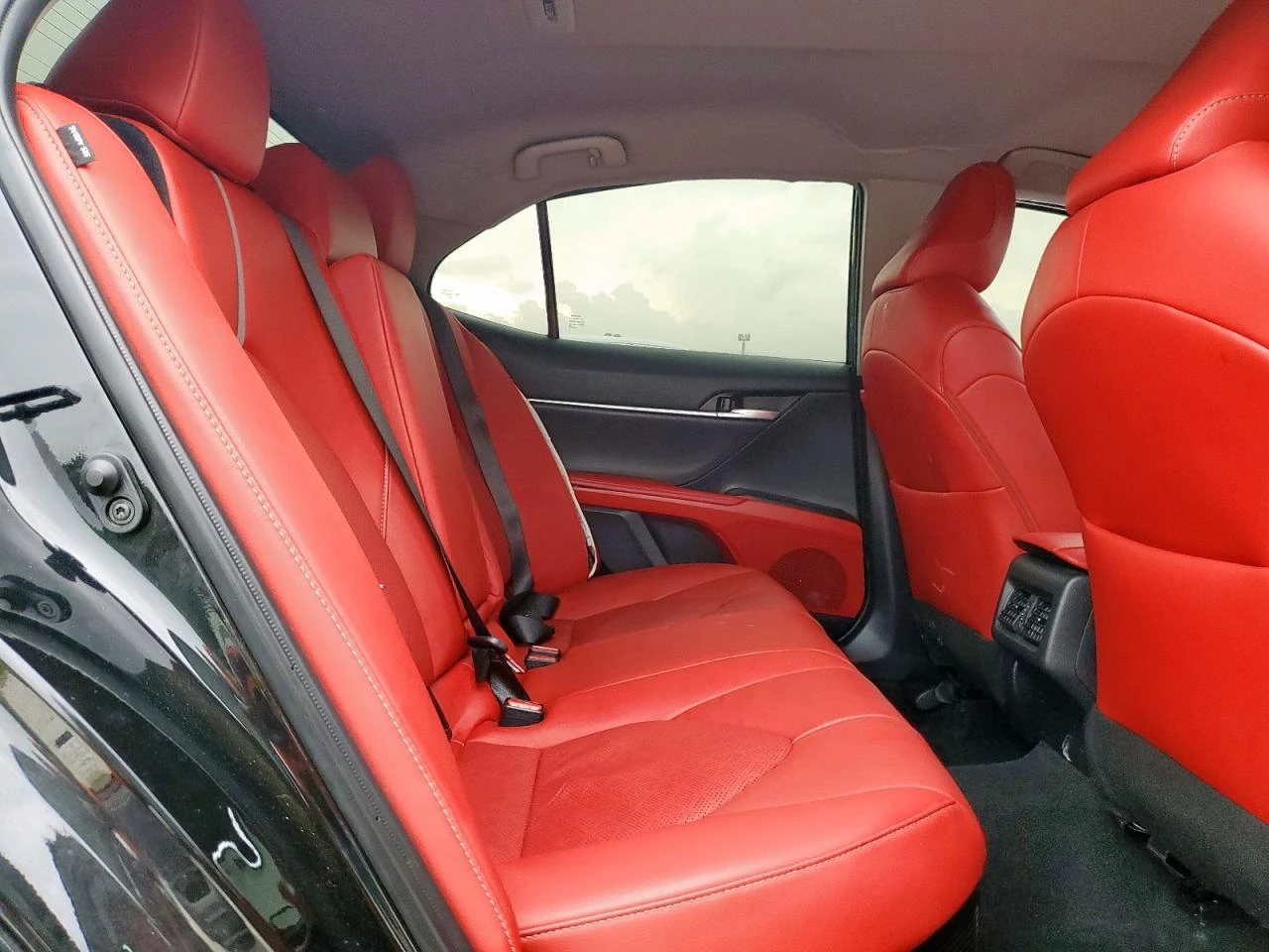 Toyota Camry 2.5l Xse, снимка 10 - Автомобили и джипове - 53940223