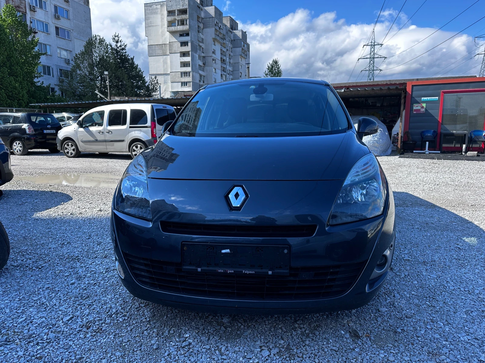 Renault Grand scenic 1.6 Дизел 130к 2011г Австрия, снимка 2 - Автомобили и джипове - 54384110