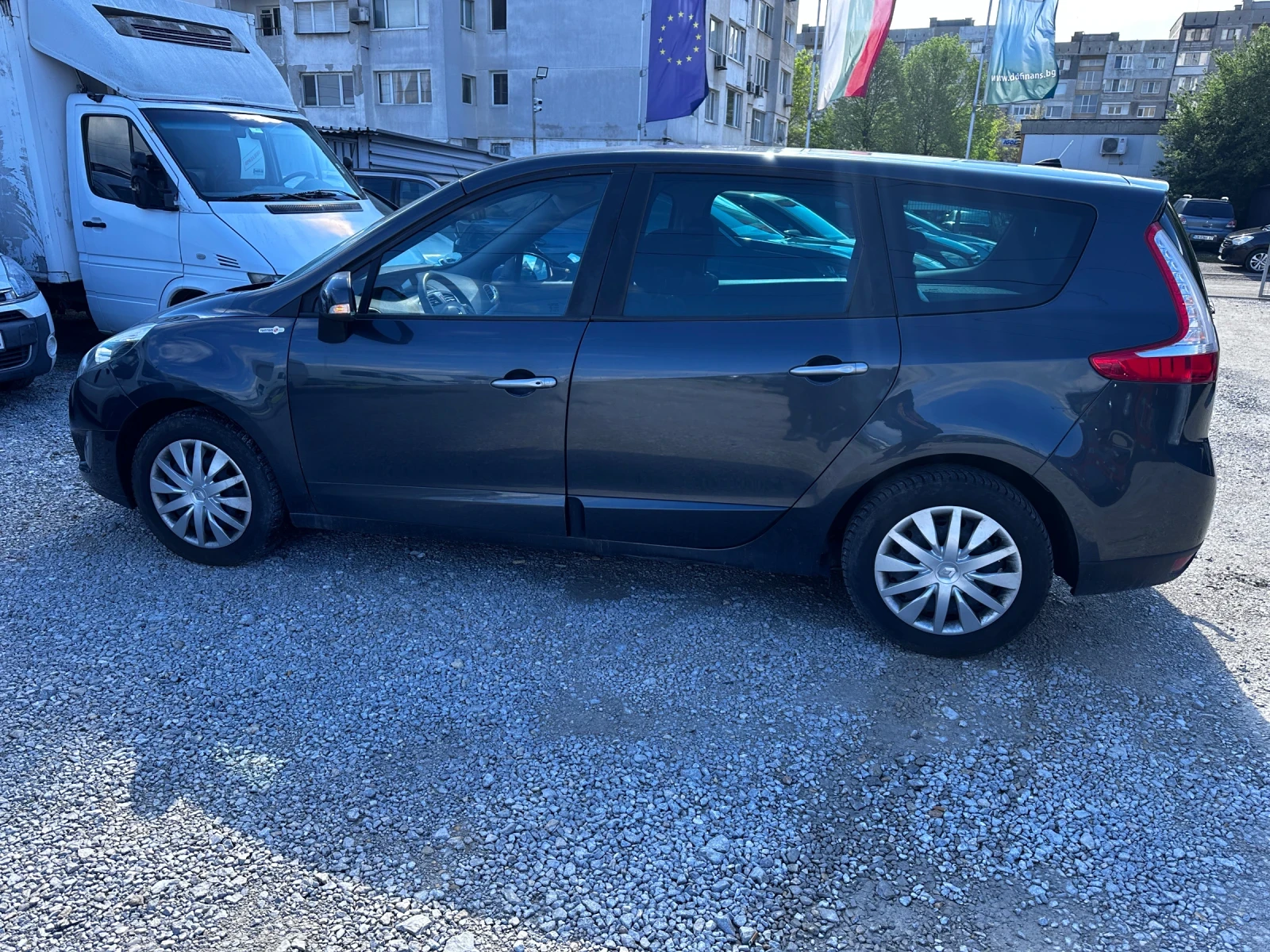 Renault Grand scenic 1.6 Дизел 130к 2011г Австрия, снимка 4 - Автомобили и джипове - 54384110