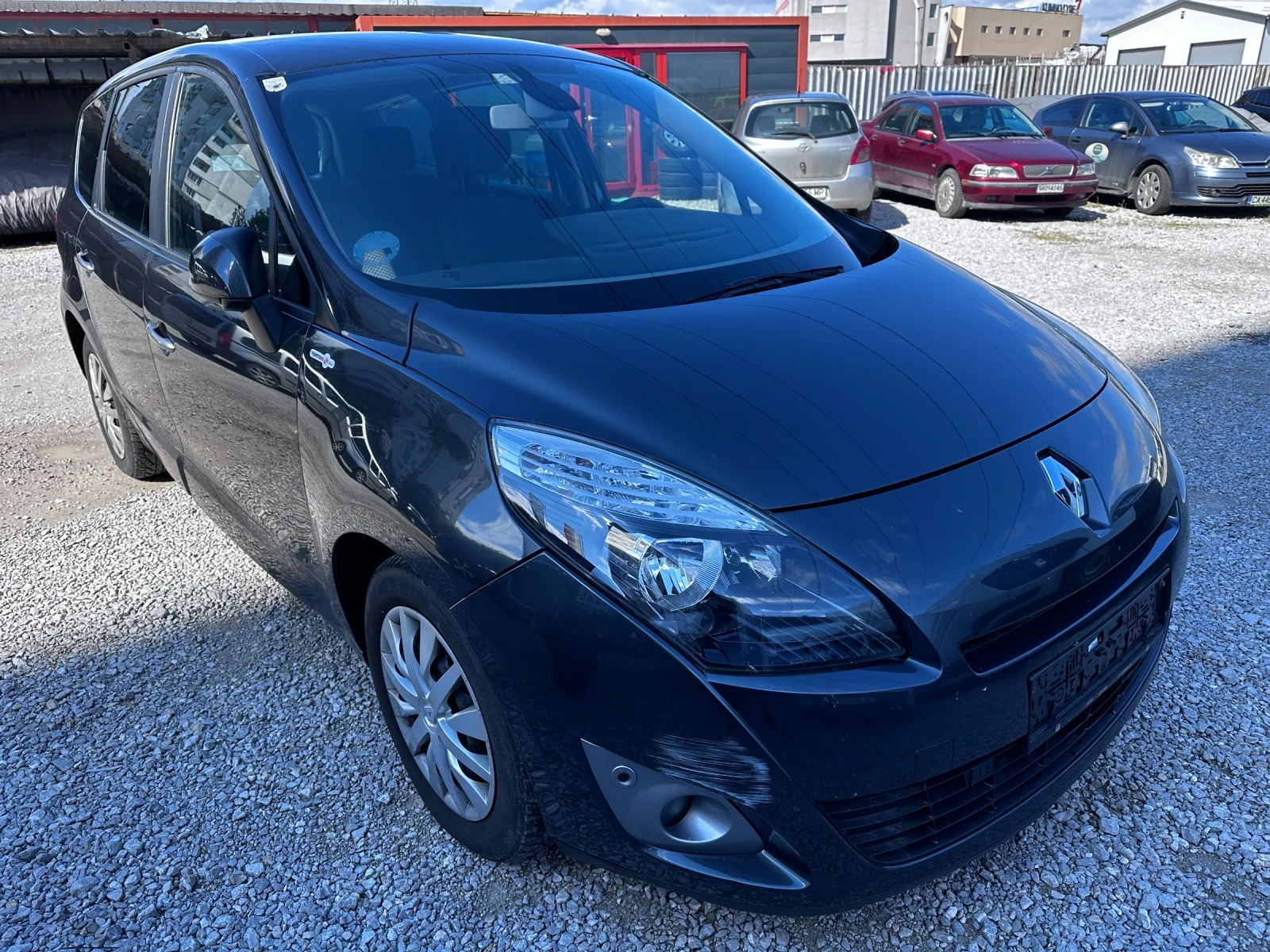 Renault Grand scenic 1.6 Дизел 130к 2011г Австрия, снимка 3 - Автомобили и джипове - 54384110