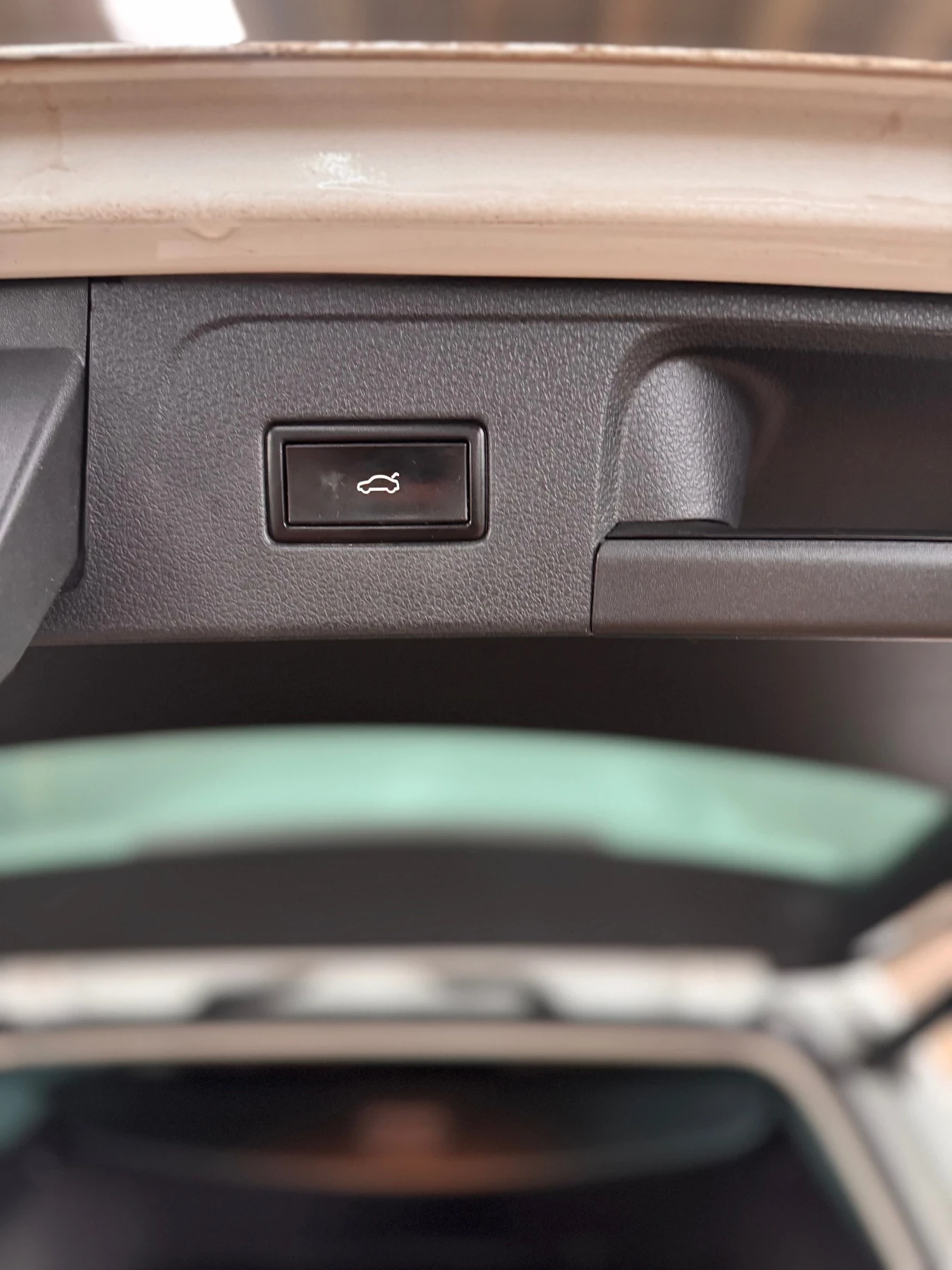 VW Passat 4motion | FULL LED | Ergo | Distronic, снимка 15 - Автомобили и джипове - 54402428