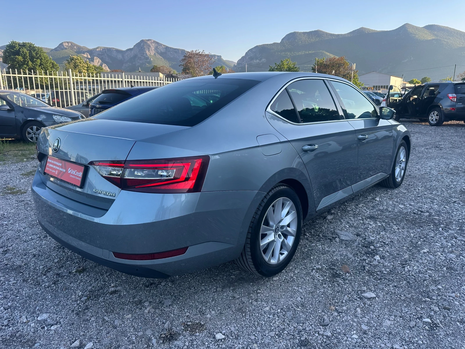Skoda Superb 1.8TSI 180kc FULLL TOPP, снимка 5 - Автомобили и джипове - 54438428
