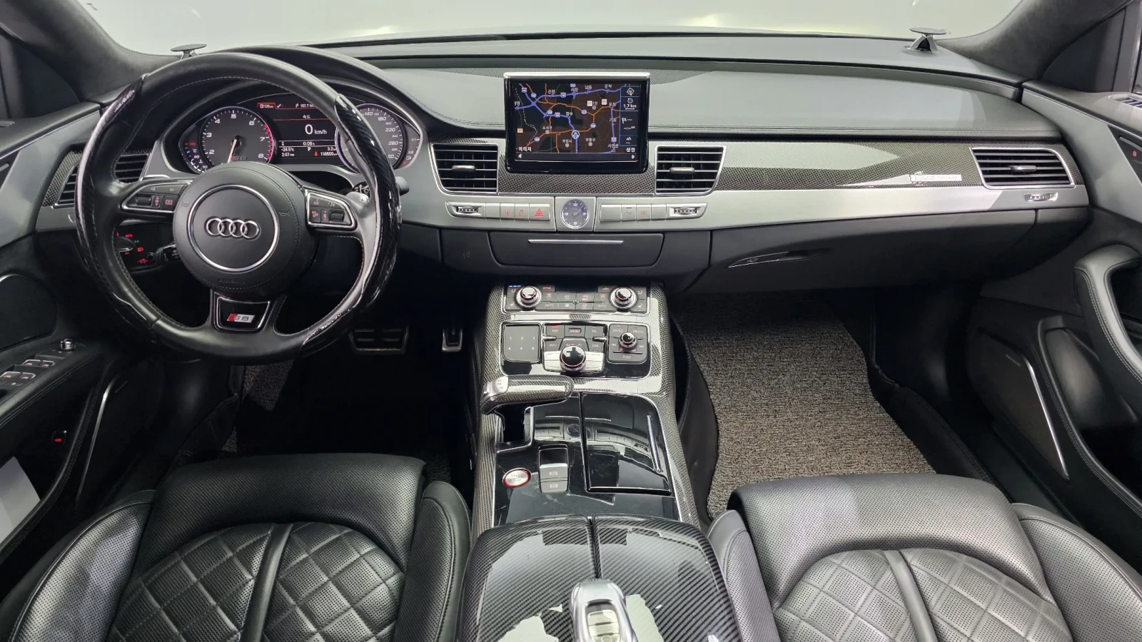 Audi S8 4.0 TFSI quattro , снимка 8 - Автомобили и джипове - 54606793